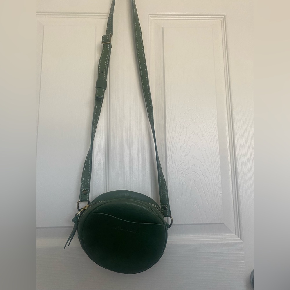 Portland Leather Honey Circle Crossbody